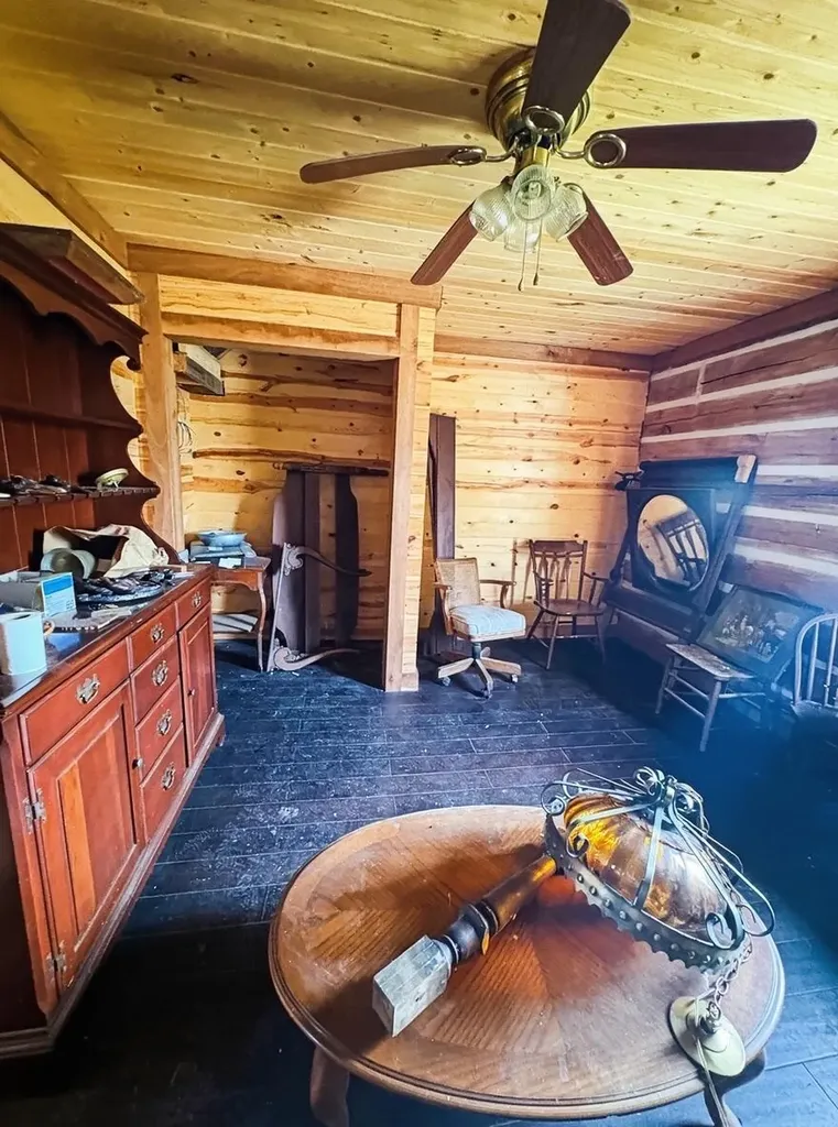 22 Burns Lane Garrison KY 41141