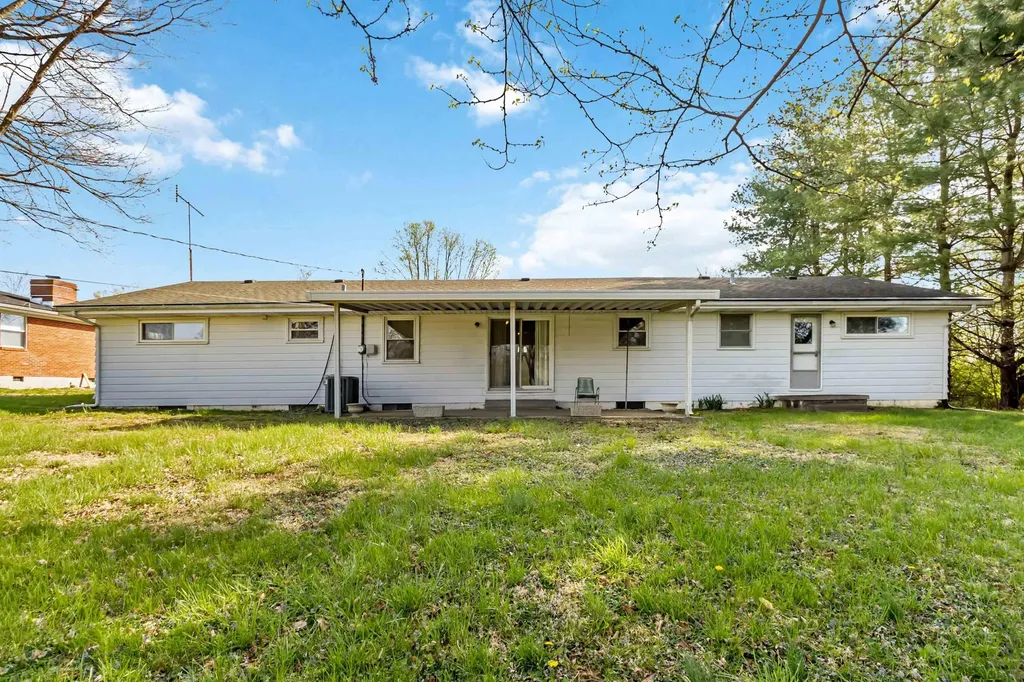 105 Crosshill Road Stanford KY 40484