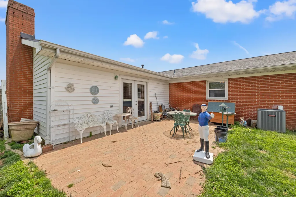 7830 Lebanon Road Danville KY 40422