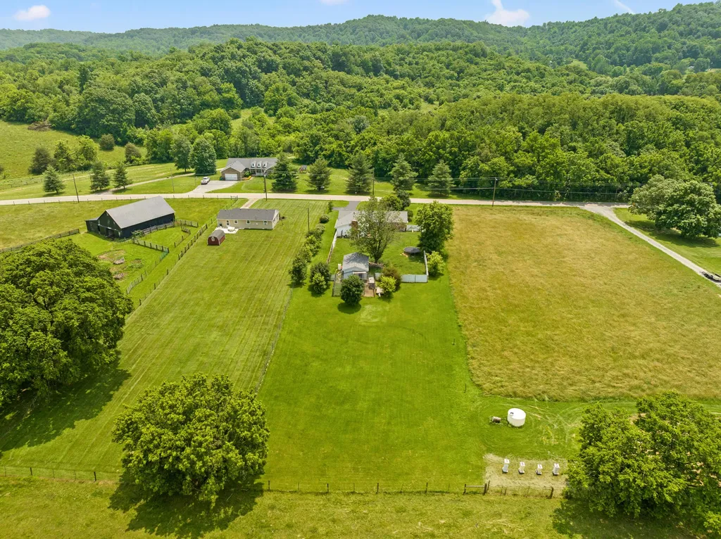 7830 Lebanon Road Danville KY 40422