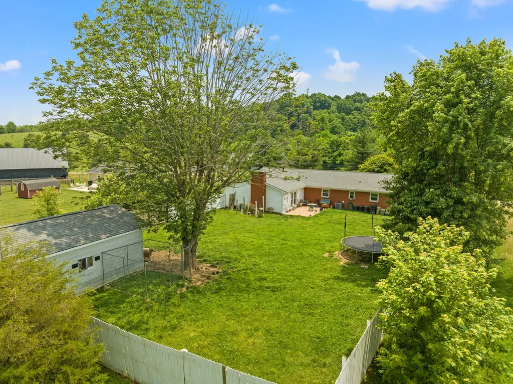 7830 Lebanon Road Danville KY 40422