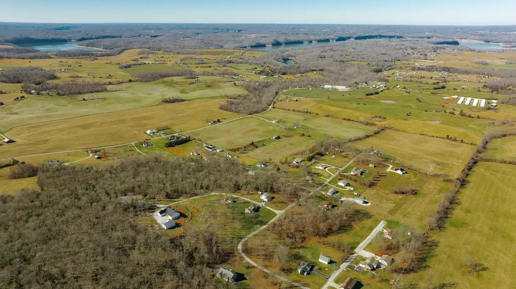 80 Deer Trail Monticello KY 42633