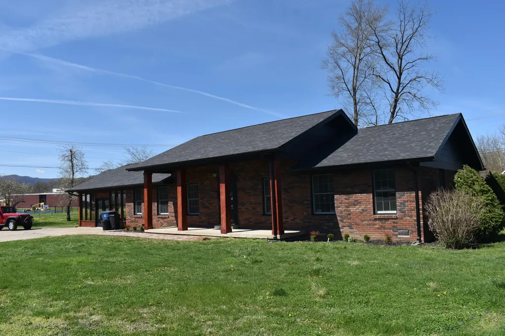3306 W Cumberland Avenue Middlesboro KY 40965