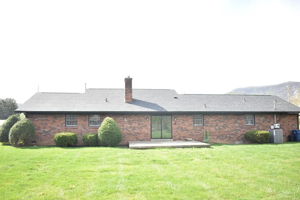 3306 W Cumberland Avenue Middlesboro KY 40965