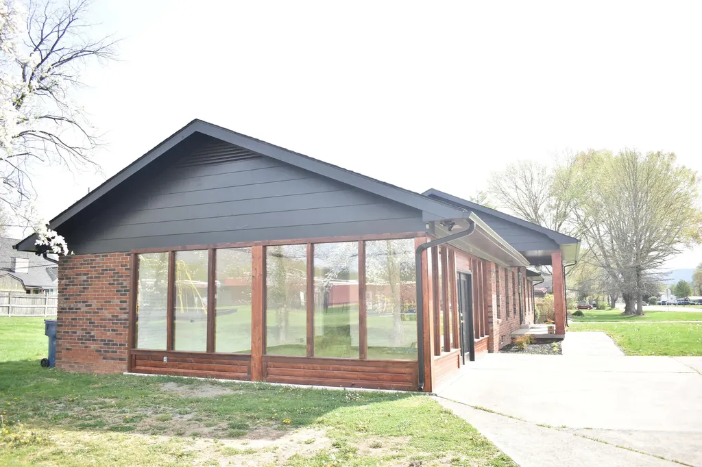 3306 W Cumberland Avenue Middlesboro KY 40965