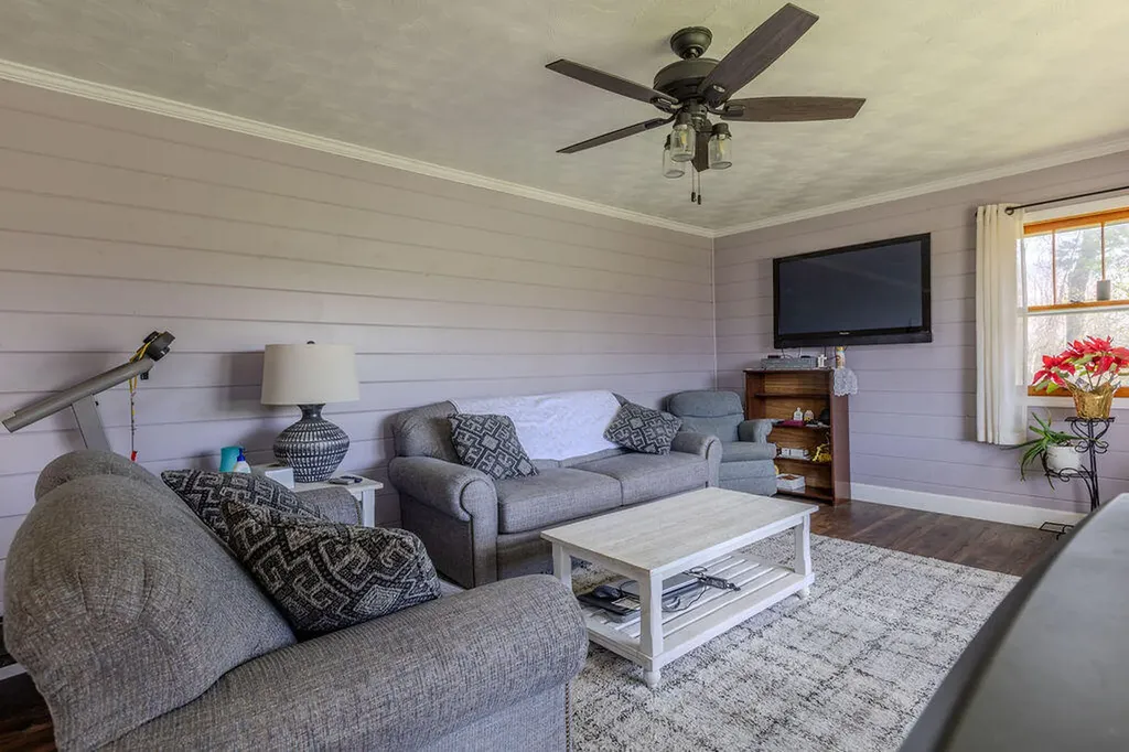 10770 Brown Ridge Road Morehead KY 40351