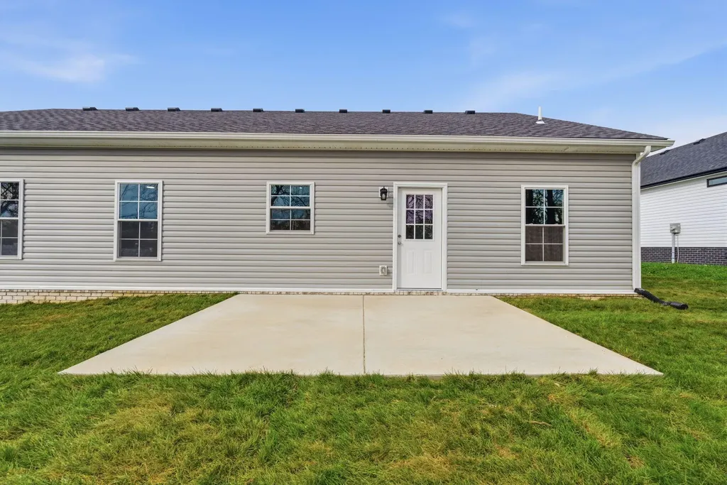 210 Max Cavnes Road Danville KY 40422