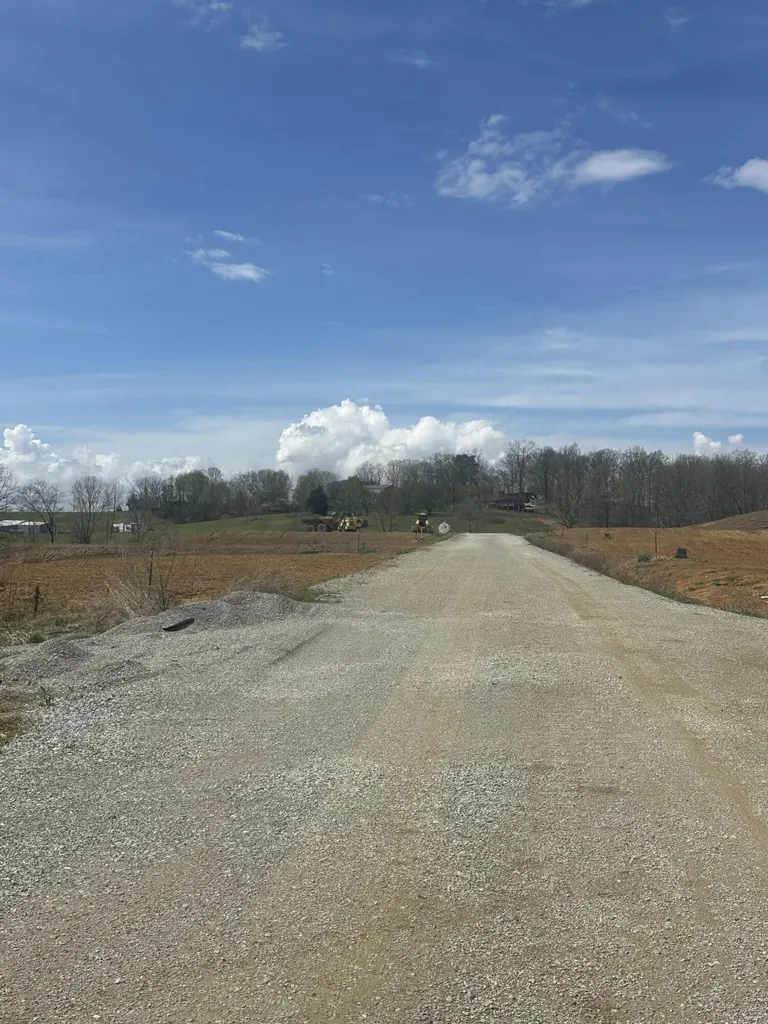 133 Jaguar Way London KY 40741