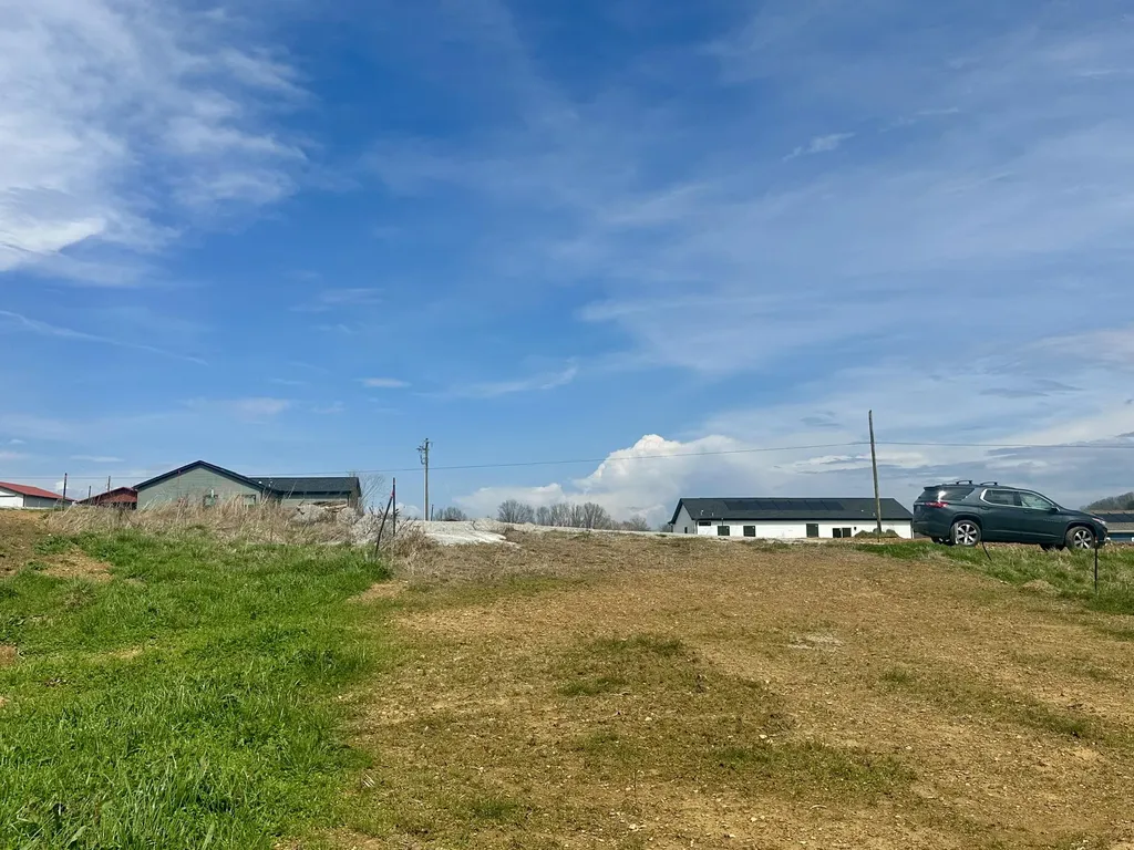 133 Jaguar Way London KY 40741