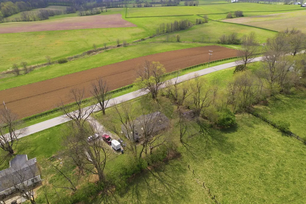 2553 Frankfort Pike Georgetown KY 40324