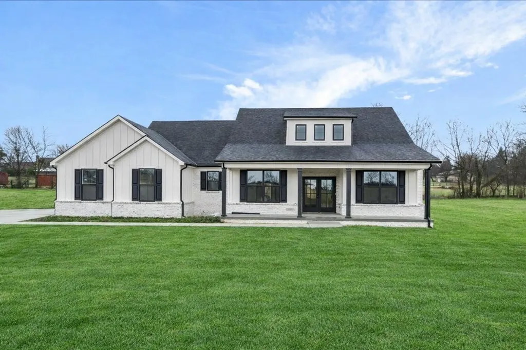 124 Maple Lawn Circle Nicholasville KY 40356