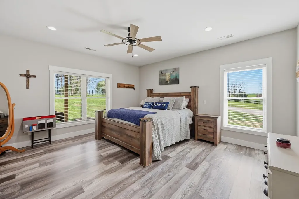 279 Dossett Lane Harrodsburg KY 40330