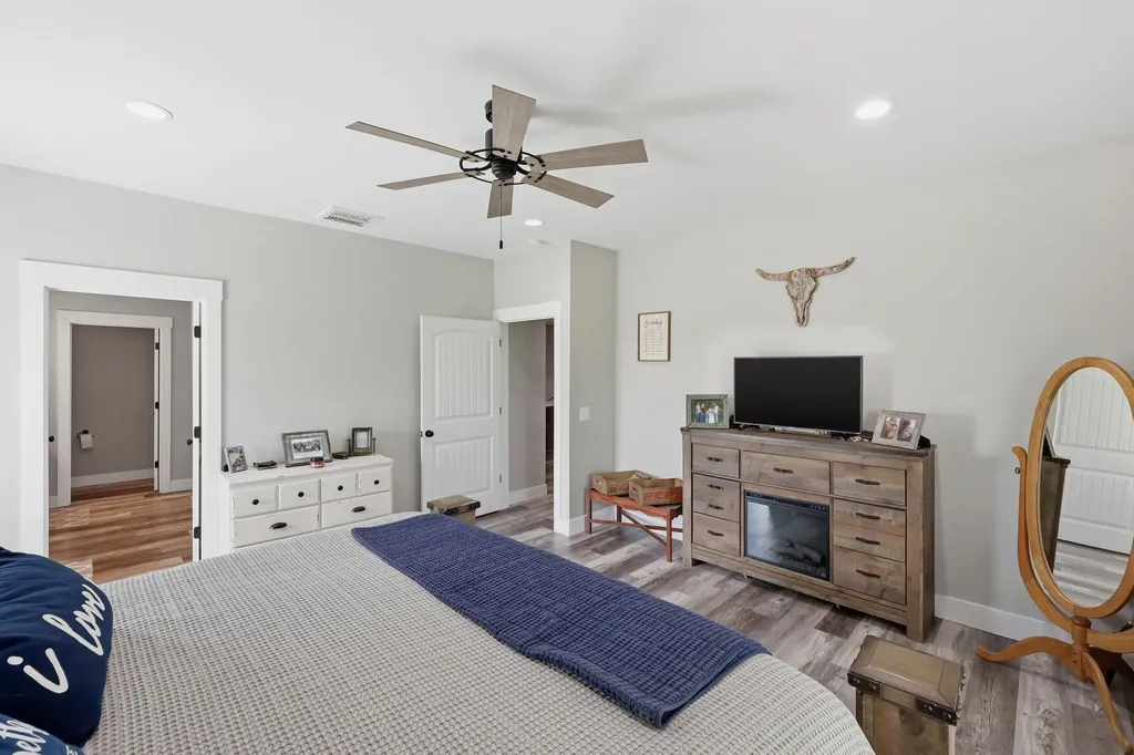 279 Dossett Lane Harrodsburg KY 40330