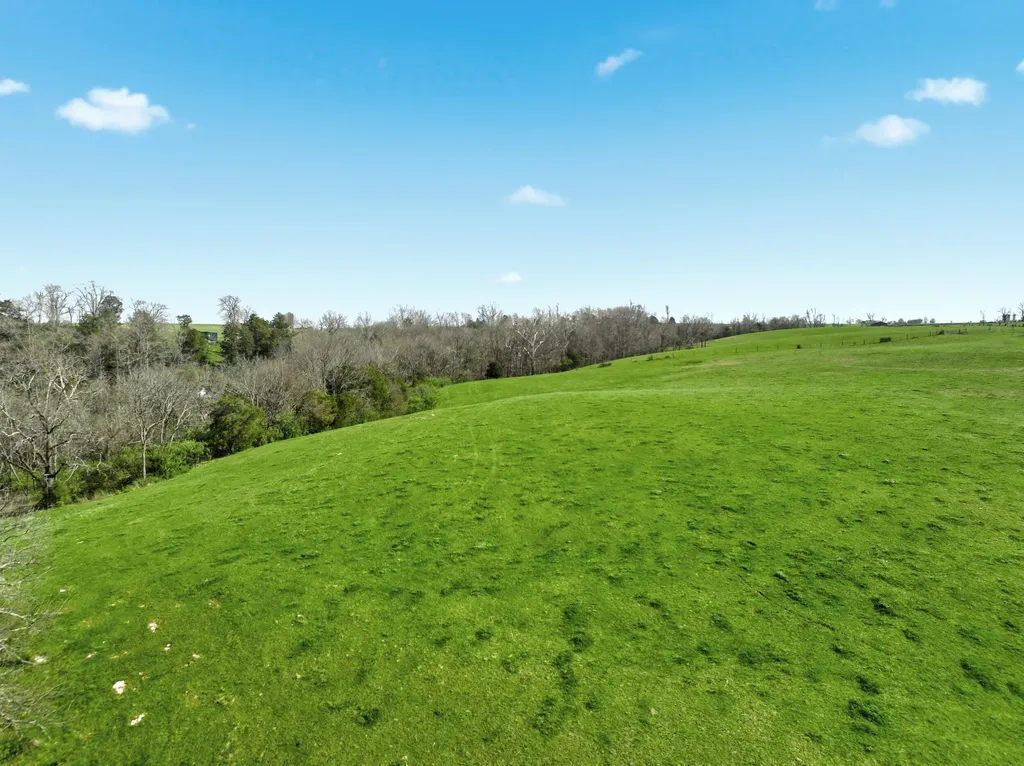 279 Dossett Lane Harrodsburg KY 40330