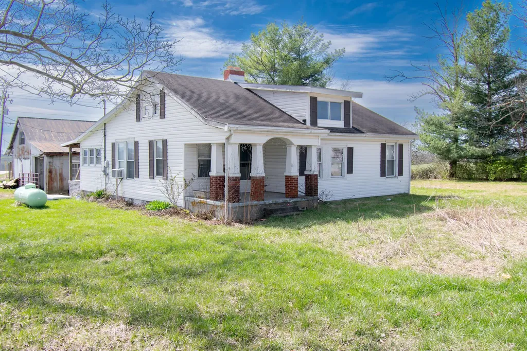 3680 Wallingford Road Flemingsburg KY 41041
