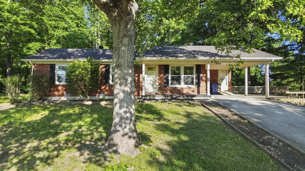 648 Murphy Subdivision Road Stearns KY 42647