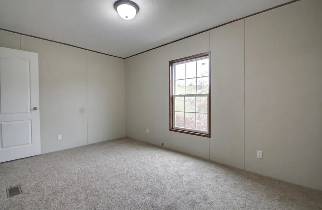 2786 Highway 2027 Campton KY 41301