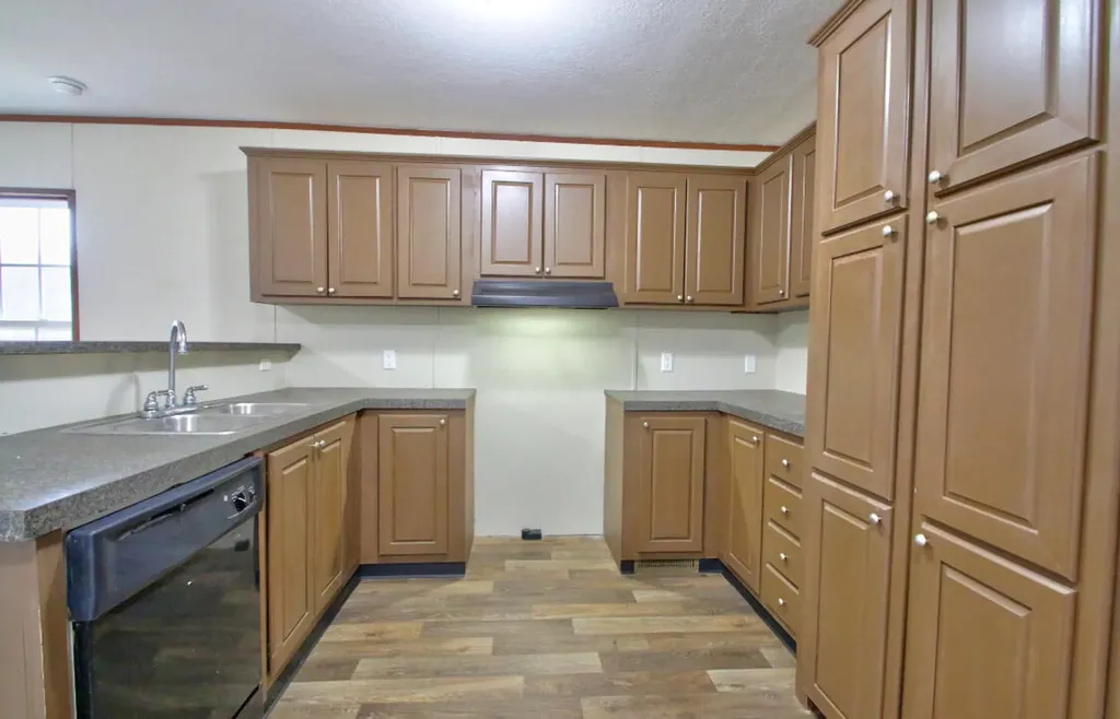 2786 Highway 2027 Campton KY 41301