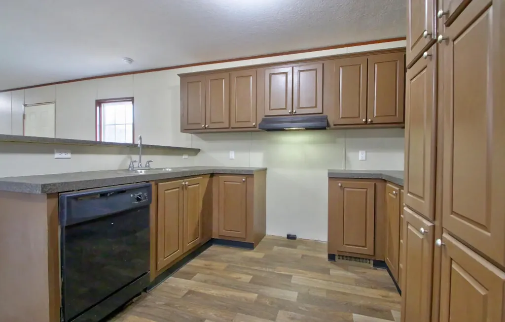 2786 Highway 2027 Campton KY 41301