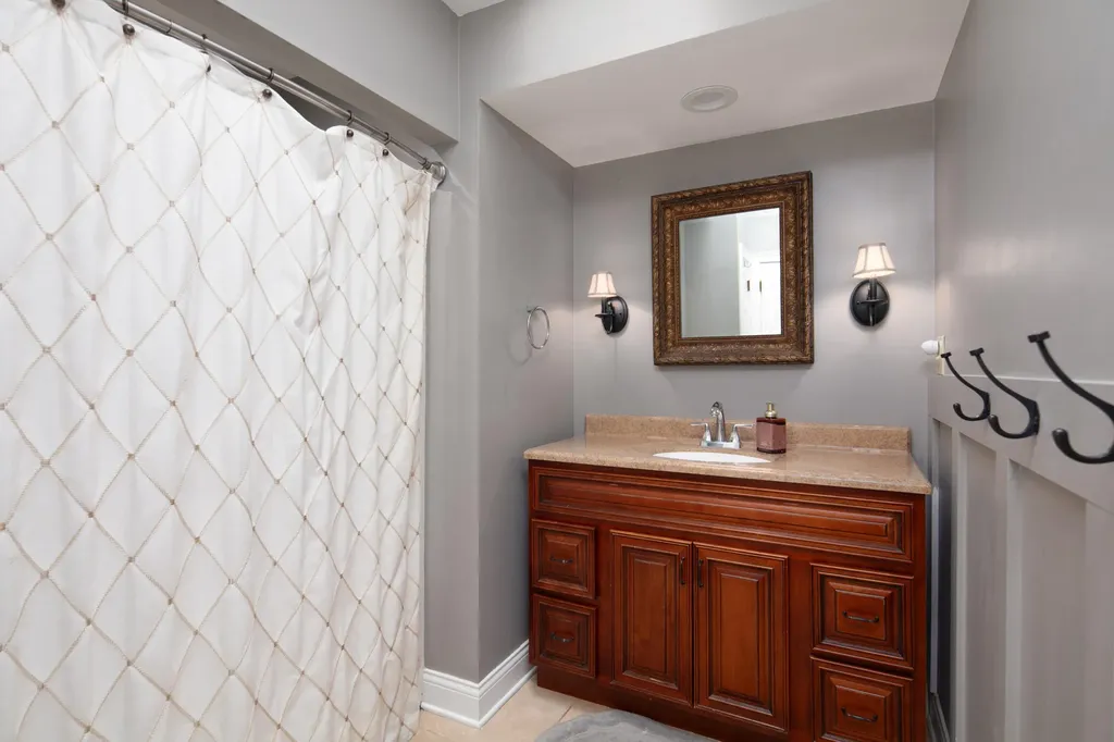 3424 Chestnut Hill Lane Lexington KY 40509