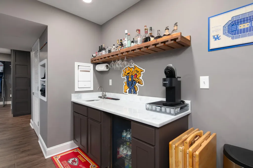3424 Chestnut Hill Lane Lexington KY 40509