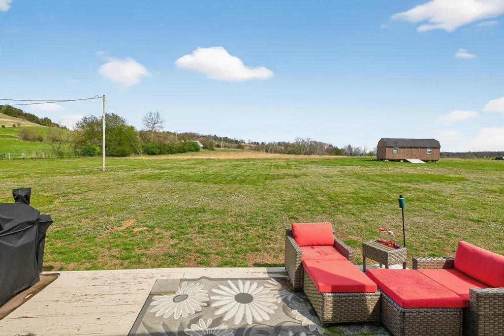 3886 Jackson Ferry Road Winchester KY 40391
