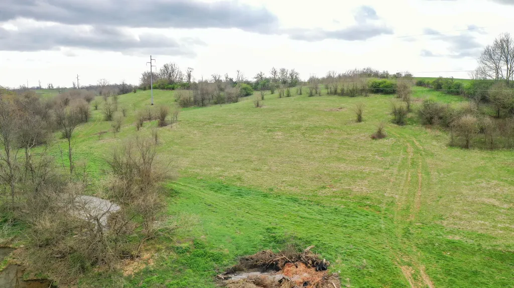 2569 W Headquarters Road Cynthiana KY 41031