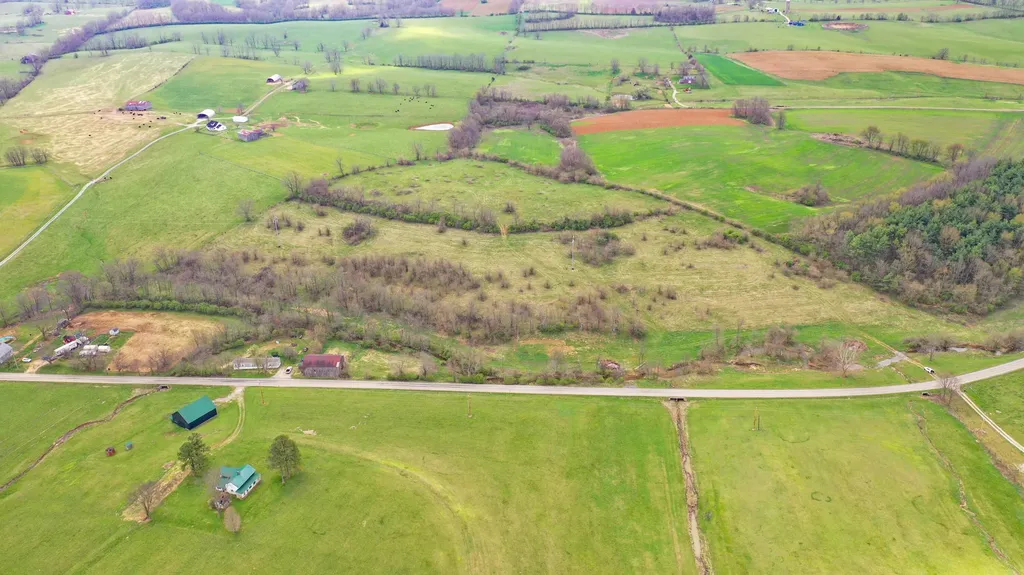 2569 W Headquarters Road Cynthiana KY 41031