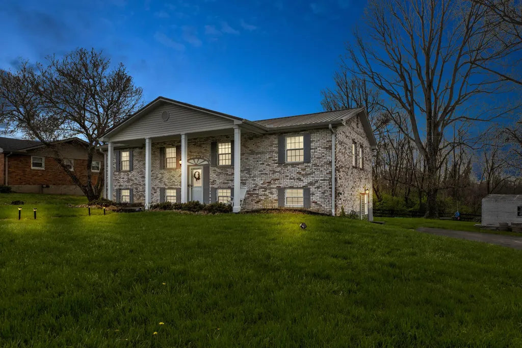 241 Blueberry Lane Mt Sterling KY 40353