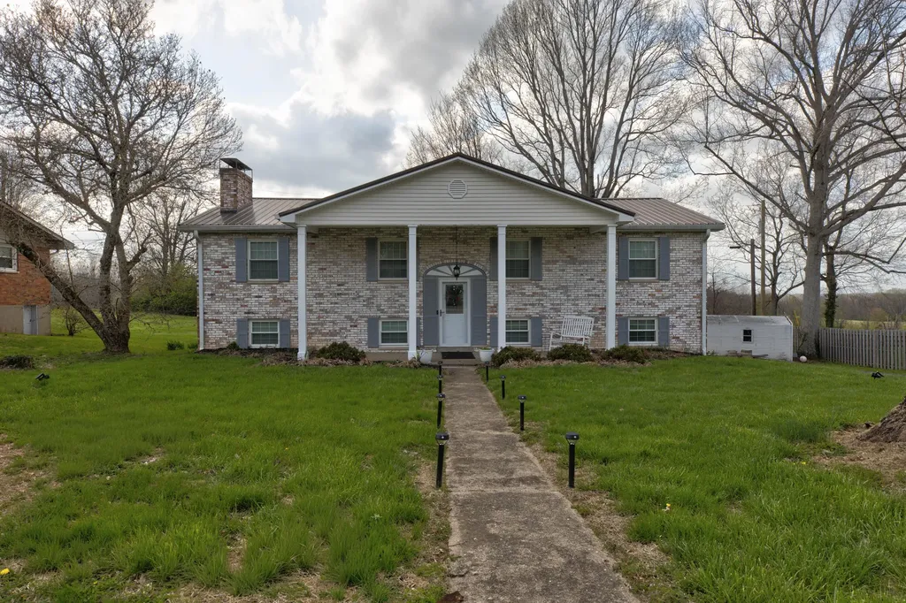 241 Blueberry Lane Mt Sterling KY 40353