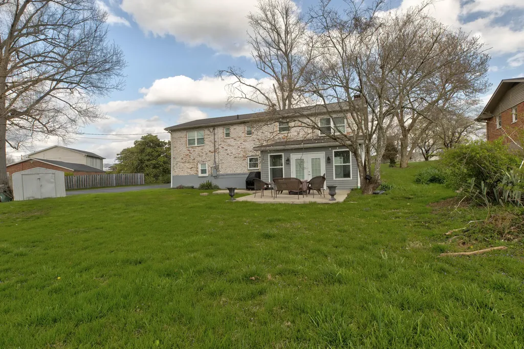 241 Blueberry Lane Mt Sterling KY 40353