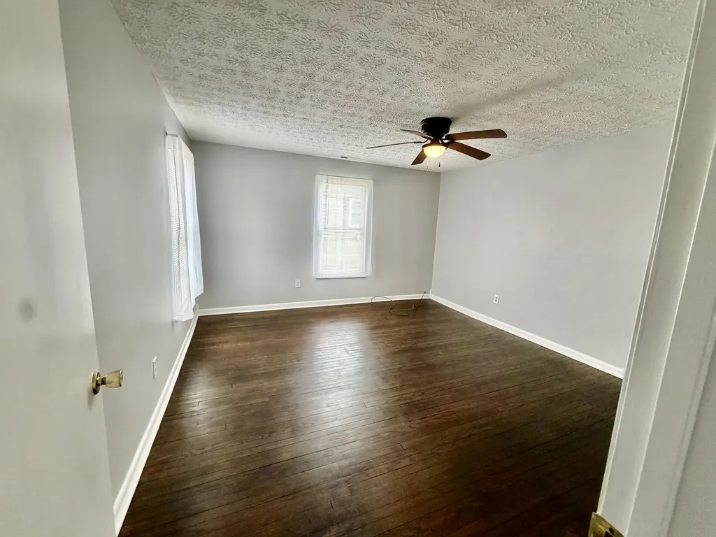 110 Jacksboro Street Somerset KY 42501