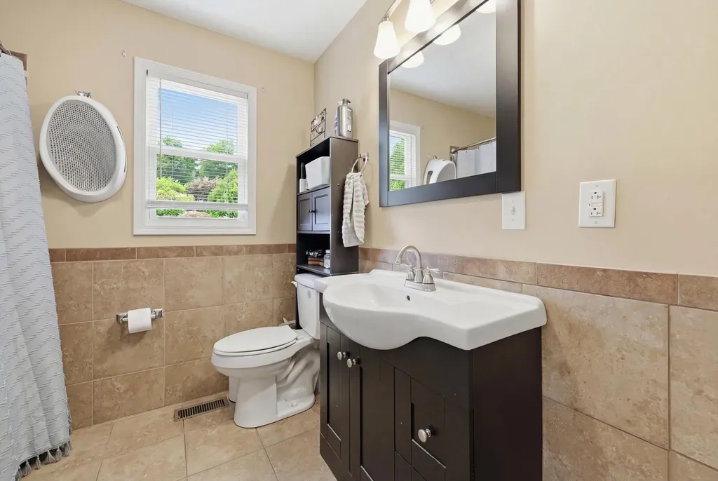 2245 Dug Hill Road Irvine KY 40336