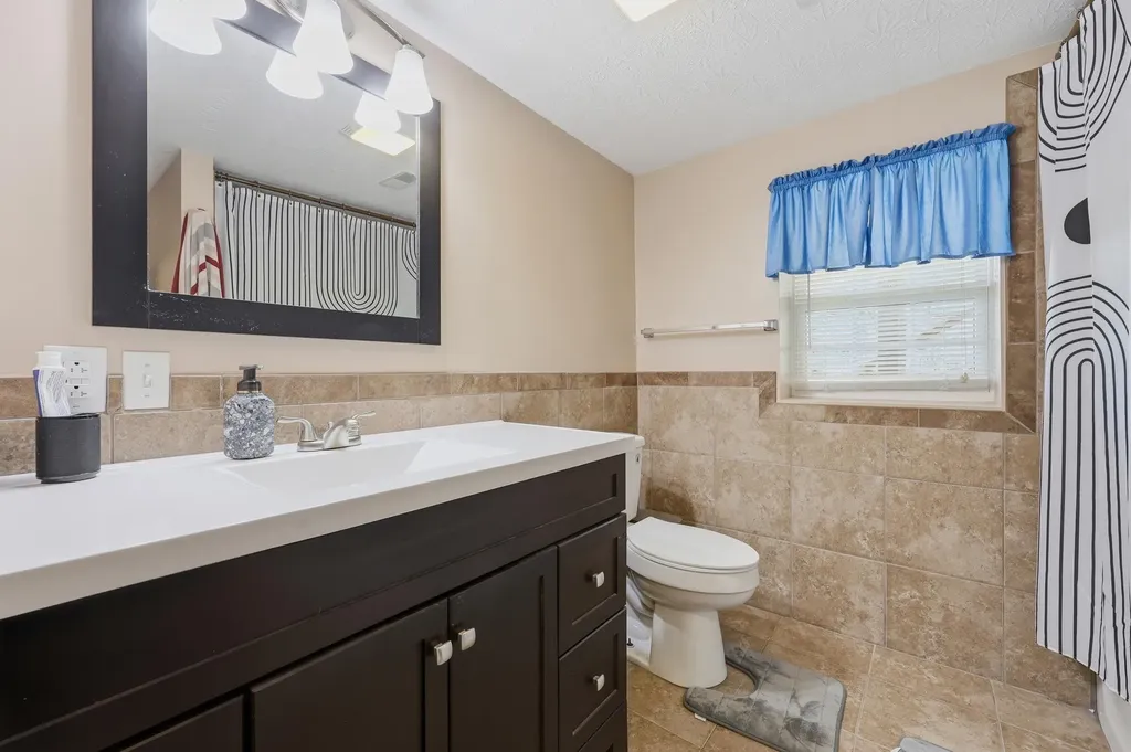 2245 Dug Hill Road Irvine KY 40336