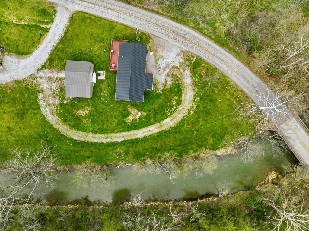 347 Bethel Road Harrodsburg KY 40330