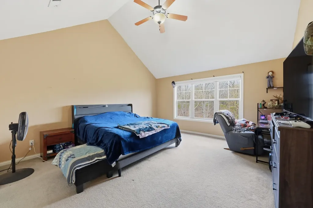 132 Drake Lane Georgetown KY 40324