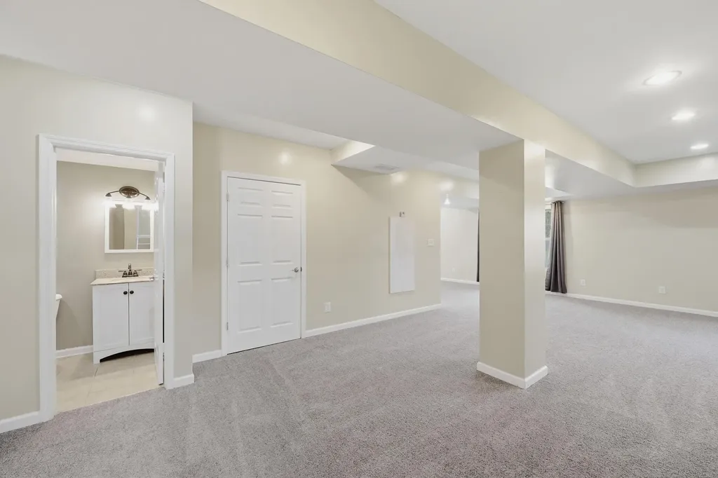 132 Drake Lane Georgetown KY 40324
