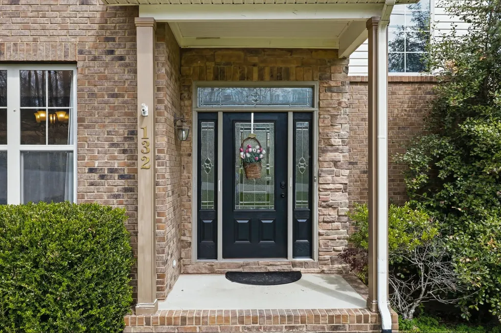 132 Drake Lane Georgetown KY 40324