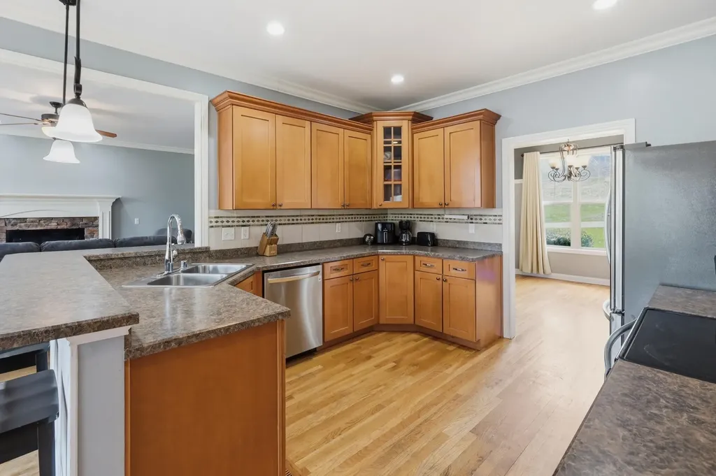 132 Drake Lane Georgetown KY 40324