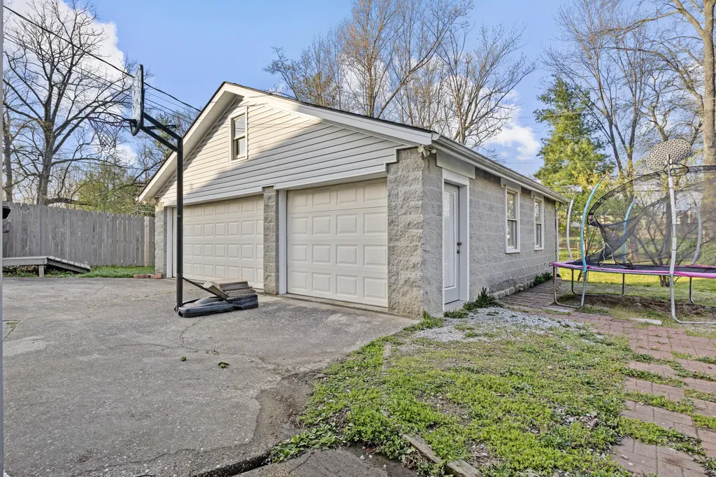 1421 Pipestone Court Lexington KY 40517