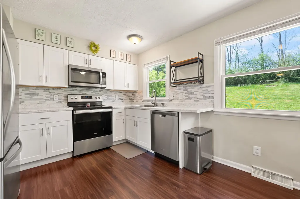 60 Hiawatha Trail Winchester KY 40391