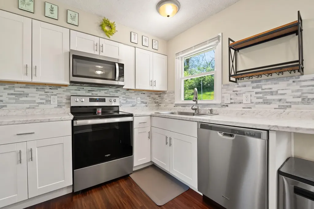 60 Hiawatha Trail Winchester KY 40391