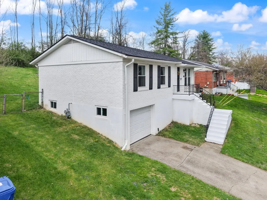 60 Hiawatha Trail Winchester KY 40391