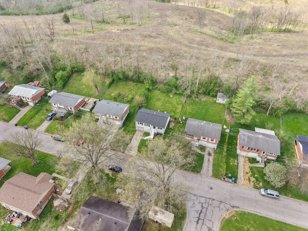 60 Hiawatha Trail Winchester KY 40391