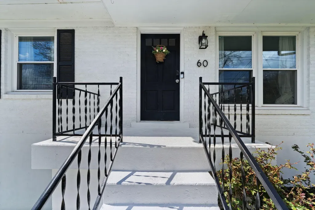 60 Hiawatha Trail Winchester KY 40391