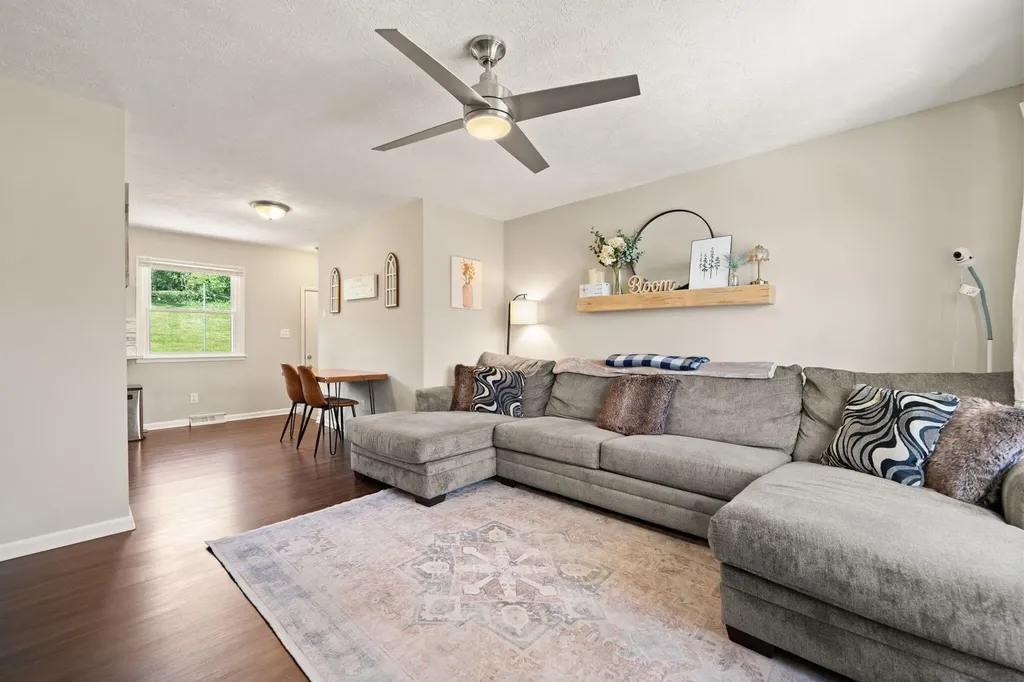 60 Hiawatha Trail Winchester KY 40391