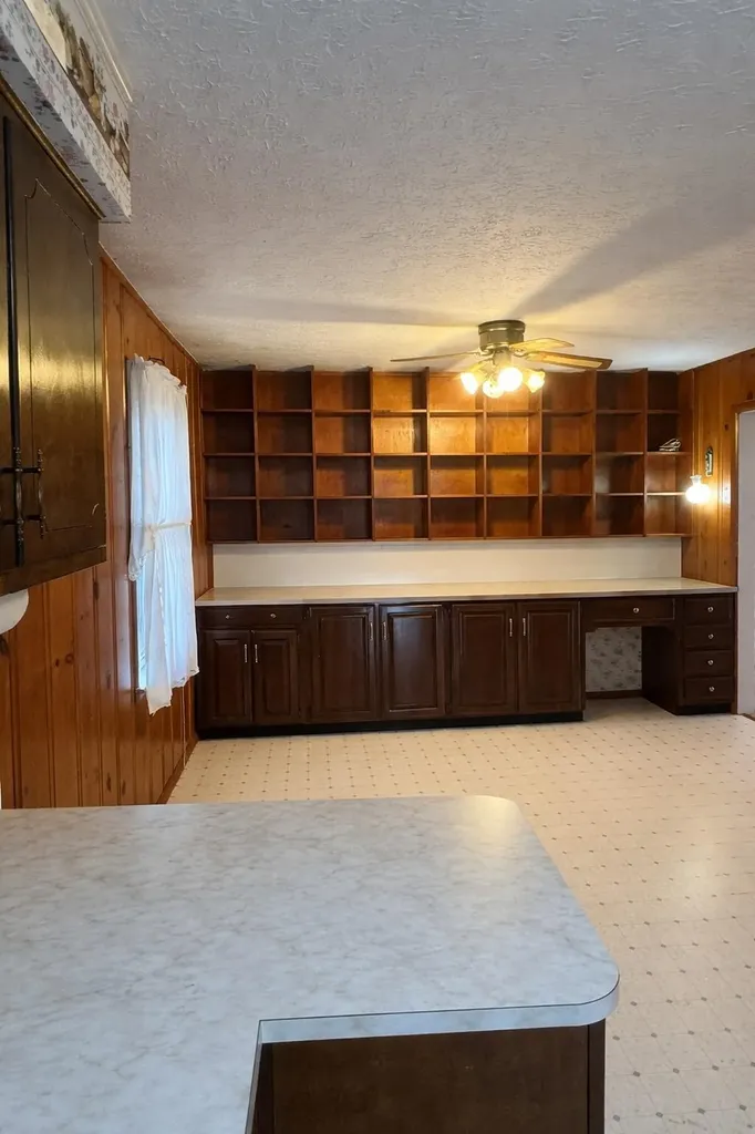 205 Oak Street Russell Springs KY 42642