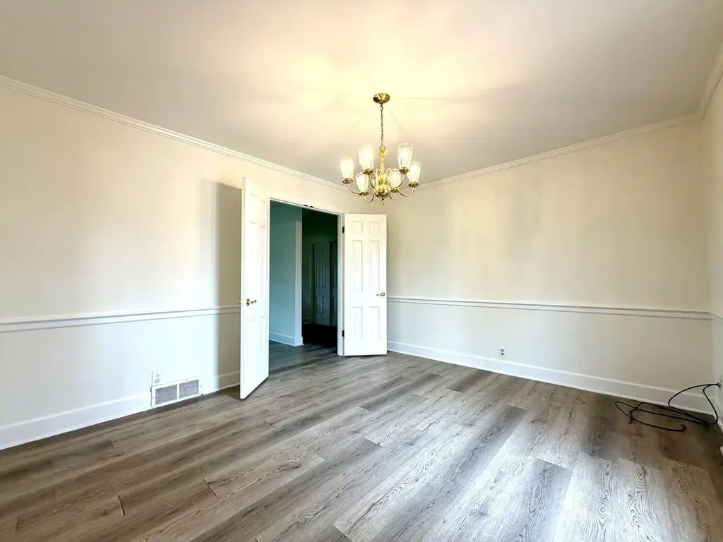 604 E Lexington Street Harrodsburg KY 40330