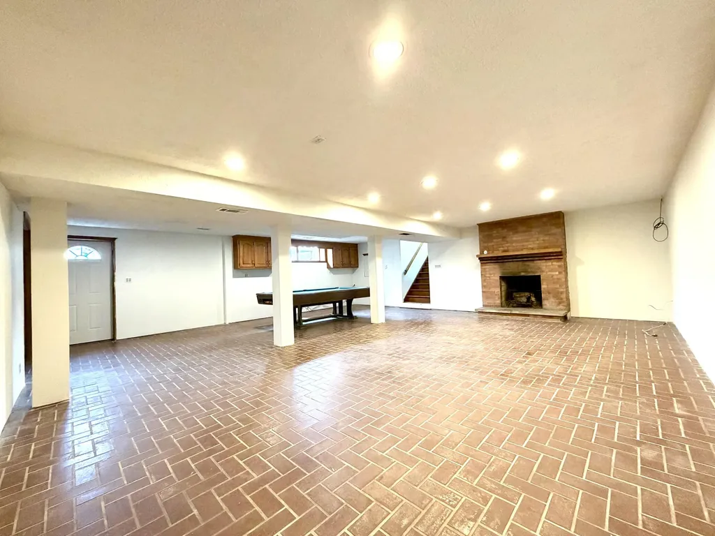 604 E Lexington Street Harrodsburg KY 40330