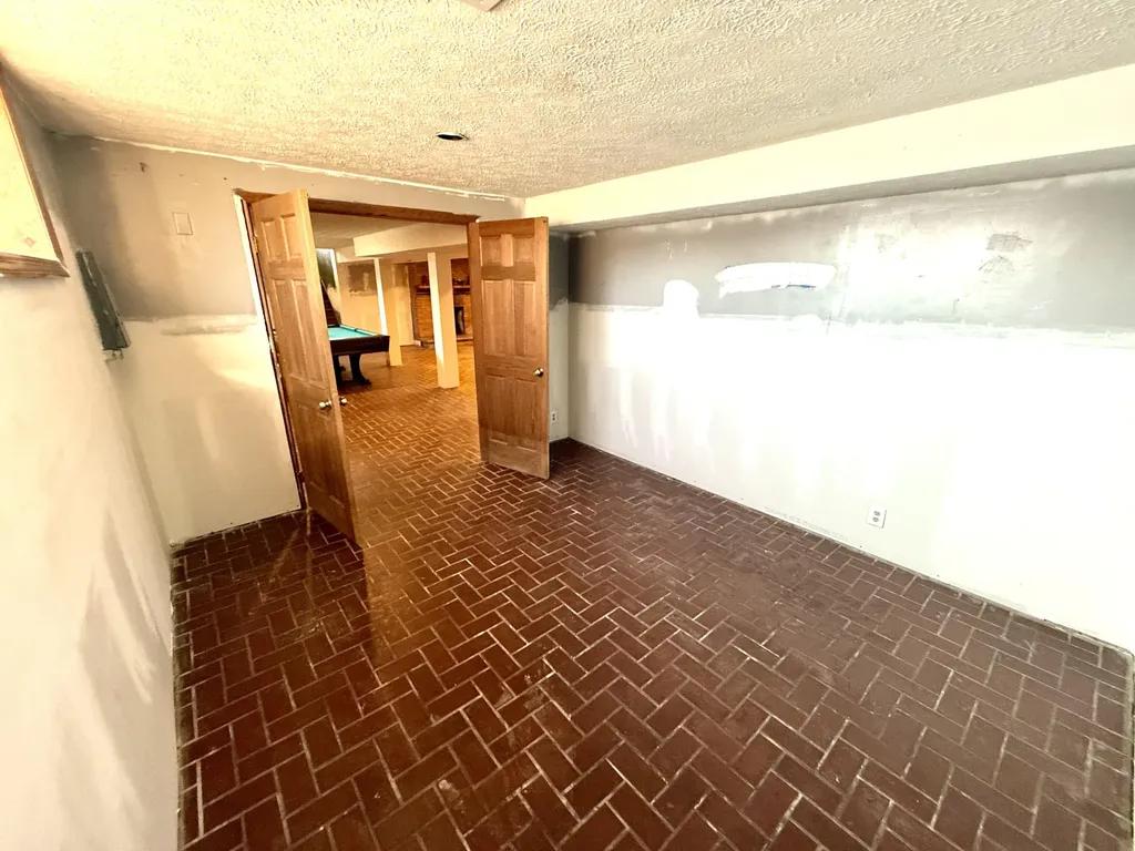 604 E Lexington Street Harrodsburg KY 40330